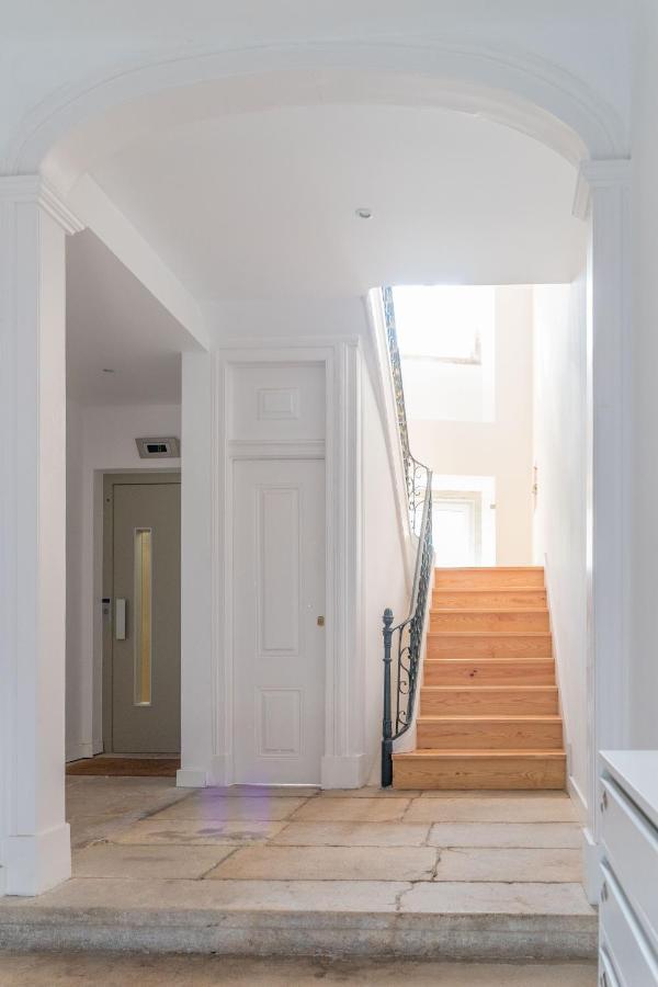 Principe Real, Hidden Terrace, Views By Courtesy Morning Apartment Lisbon
